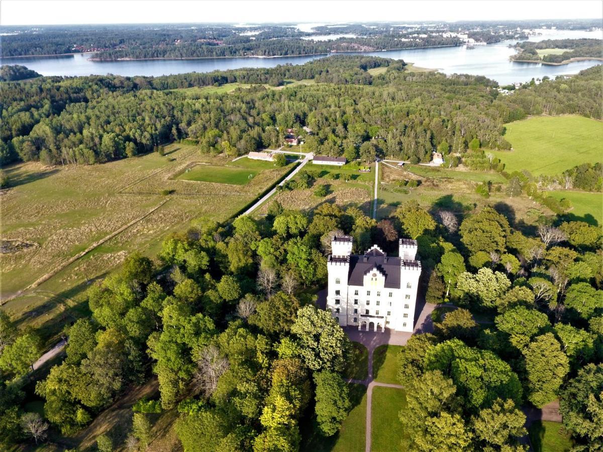 Хостел Bogesund Slottsvandrarhem Ваксхольм Экстерьер фото