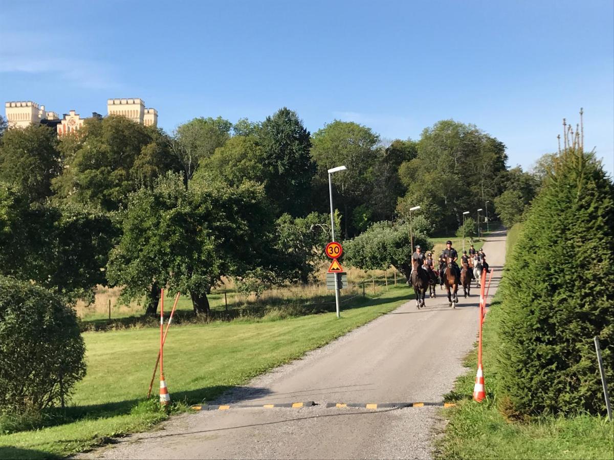 Хостел Bogesund Slottsvandrarhem Ваксхольм Экстерьер фото